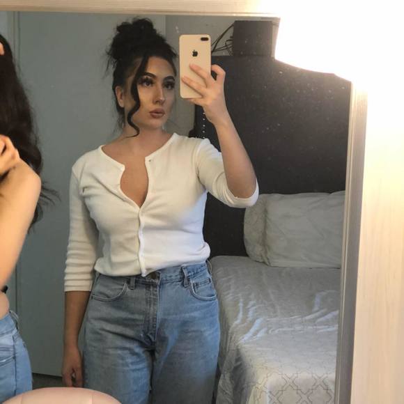 Meet your Posher, Isabel - Picture 1 of 1